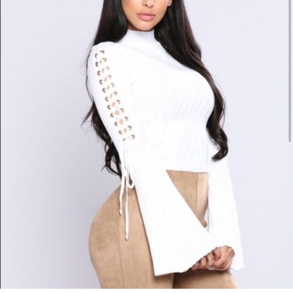 FASHIONNOVA - Picture 2 of 10